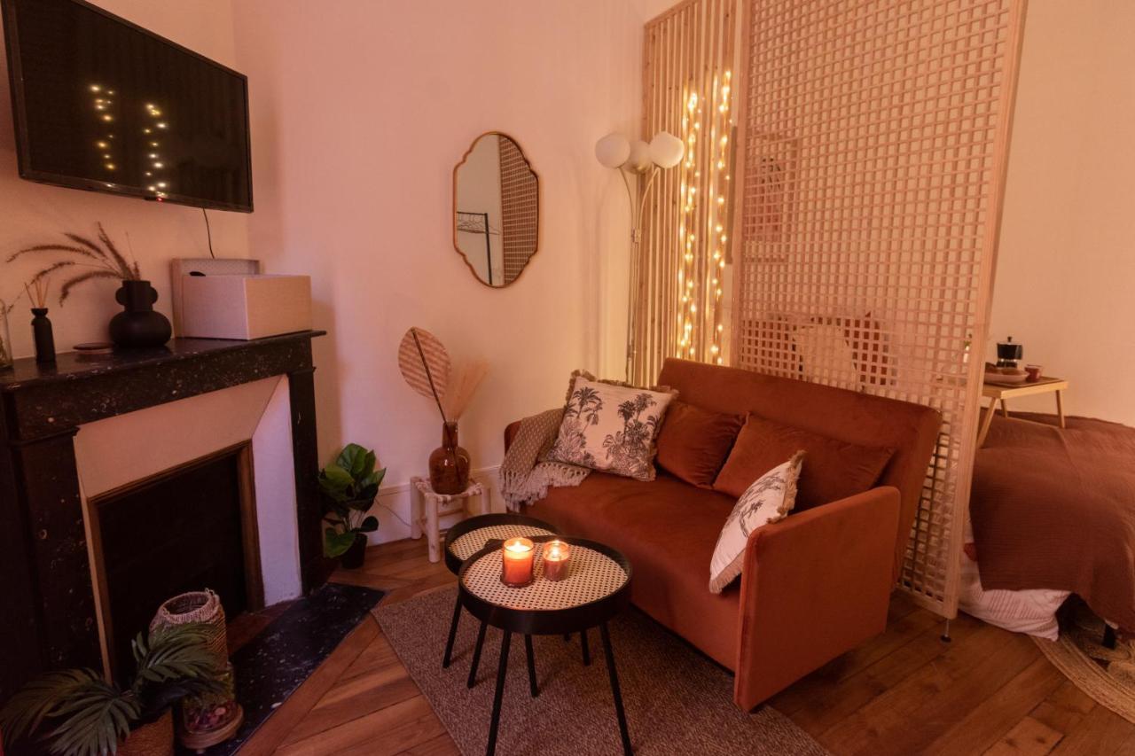 Cosy Et Comfort Studio Equipe A Clichy 5 Min Metro Exterior photo